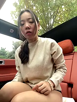 xinmeng-000 online show from October 26, 2025, 2:01 am