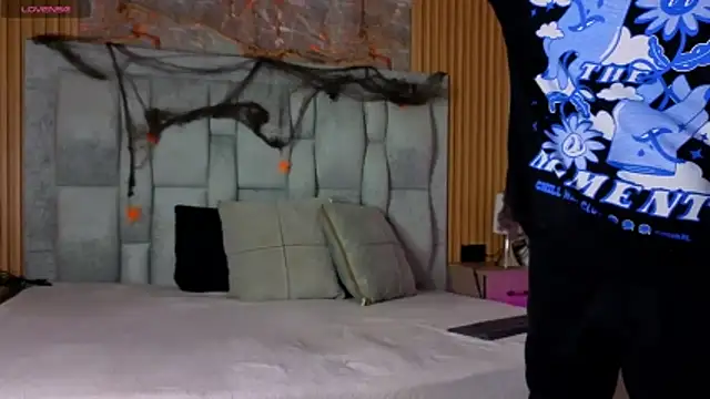 pipedark  online show from October 24, 2025, 3:16 am