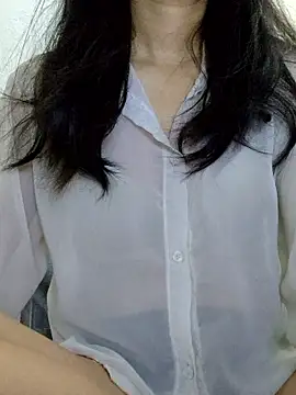 Maria2299 online show from April 10, 2026, 11:12 pm