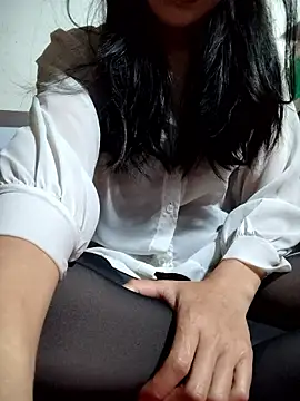 Maria2299 online show from March 27, 2026, 5:14 pm