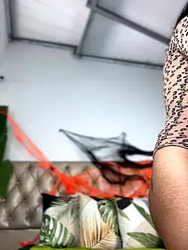 TweetiePieXXX online show from October 23, 2025, 10:19 pm