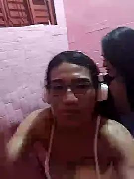 Kellye hotTs online show from April 4, 2026, 6:31 am