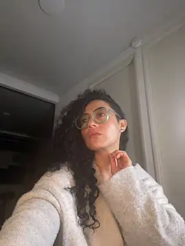 Koral369 online show from August 4, 2026, 1:43 am