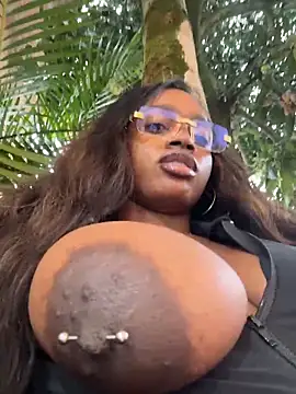 Snapshot of darle_volant chatting on February 18, 2026, 10:39 pm darle volant online show from February 18, 2026, 10:39 pm