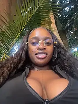 Snapshot of darle_volant chatting on March 3, 2026, 11:01 pm darle volant online show from March 3, 2026, 11:01 pm