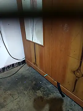 Snapshot of BabyHansi chatting on October 19, 2025, 4:37 am BabyHansi online show from October 19, 2025, 4:37 am