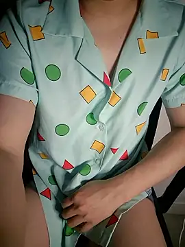 111owo111 online show from December 1, 2025, 5:03 pm