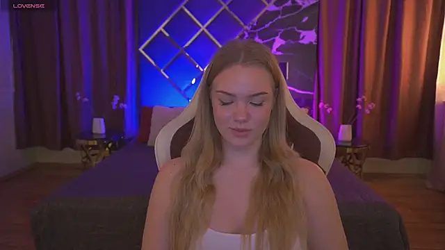 CelesteNoir online show from February 24, 2026, 7:53 am