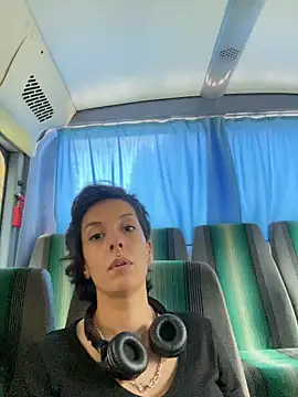 Piggiteablacktea online show from October 23, 2025, 10:14 am