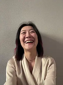 AikoYamada online show from October 19, 2025, 6:49 am