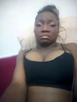 Snapshot of Aurora-Queen chatting on November 5, 2025, 3:42 am Aurora-Queen online show from November 5, 2025, 3:42 am