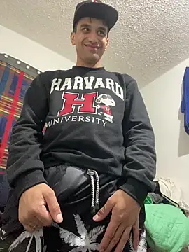 Snapshot of Camachito332 chatting on March 26, 2026, 12:42 am Camachito332 online show from March 26, 2026, 12:42 am