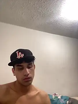 Snapshot of Camachito332 chatting on March 29, 2026, 11:28 pm Camachito332 online show from March 29, 2026, 11:28 pm