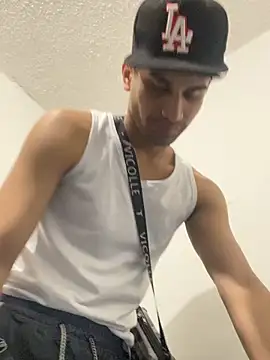 Snapshot of Camachito332 chatting on March 28, 2026, 3:24 pm Camachito332 online show from March 28, 2026, 3:24 pm