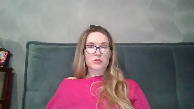 Snapshot of Jugira chatting on September 30, 2025, 10:05 pm Jugira online show from September 30, 2025, 10:05 pm