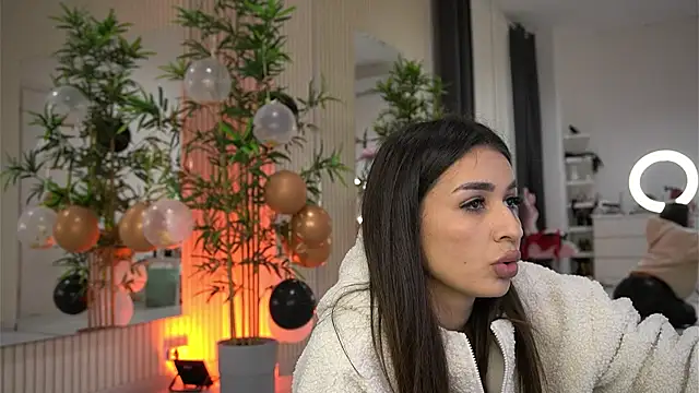 EmmaBlanco online show from November 20, 2025, 8:09 pm