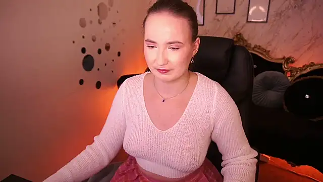 SofieBloom online show from June 19, 2026, 7:30 pm