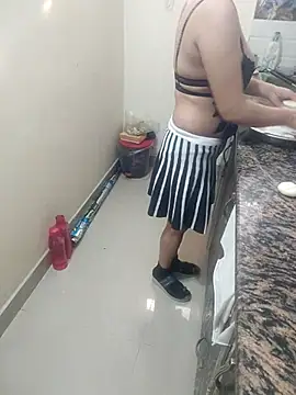 Pihu Chopra online show from November 18, 2025, 3:21 am