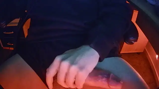 Snapshot of Young_Dutch_Cock chatting on January 12, 2026, 1:40 pm Young Dutch Cock online show from January 12, 2026, 1:40 pm