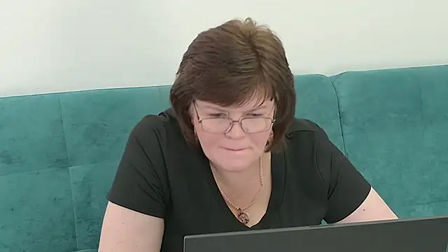 Sandra Sunrise online show from November 9, 2025, 8:40 am