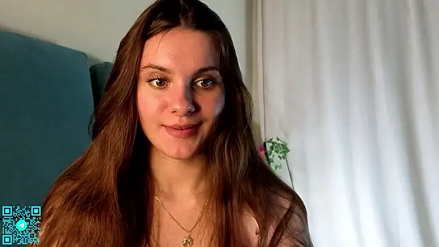 chloemilka online show from March 27, 2026, 5:25 pm