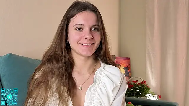 chloemilka online show from November 6, 2025, 6:23 pm