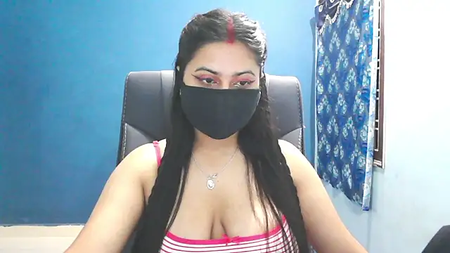 Snapshot of SassyWildCouple chatting on October 14, 2025, 5:24 pm SassyWildCouple online show from October 14, 2025, 5:24 pm