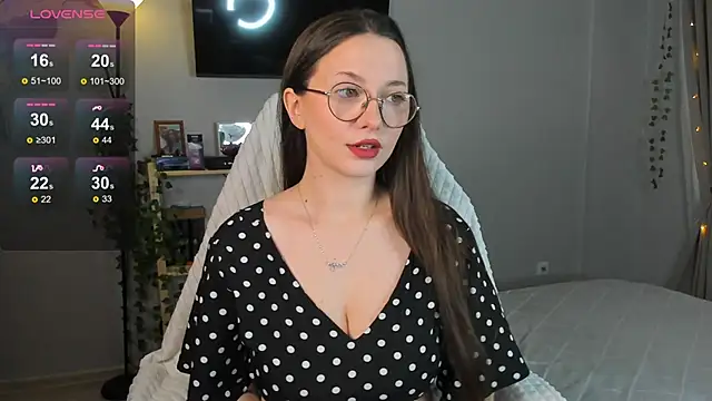 wwow meow online show from February 17, 2026, 12:52 am