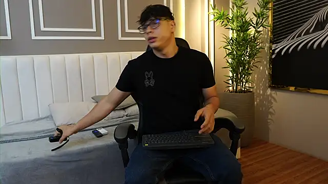 Ethan occonor online show from November 6, 2025, 8:18 am