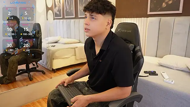 Snapshot of Ethan_occonor chatting on March 1, 2026, 3:28 am Ethan occonor online show from March 1, 2026, 3:28 am