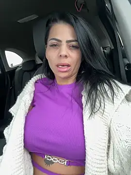 Snapshot of VanesaCharm chatting on October 15, 2025, 3:09 pm VanesaCharm online show from October 15, 2025, 3:09 pm