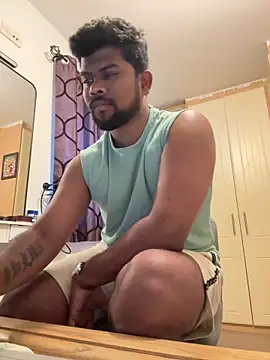 Snapshot of CrazyShashank chatting on December 19, 2025, 8:27 am CrazyShashank online show from December 19, 2025, 8:27 am