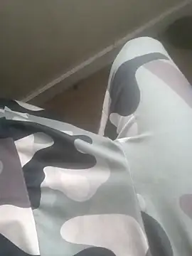 Kaalum561 online show from November 27, 2025, 1:33 pm