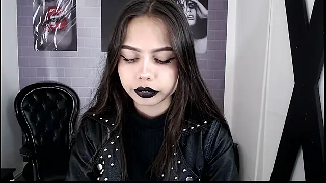 aleesha cameron02 online show from October 14, 2025, 7:14 pm