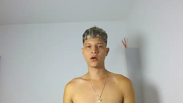 Twinkcock22 online show from June 15, 2026, 10:42 pm