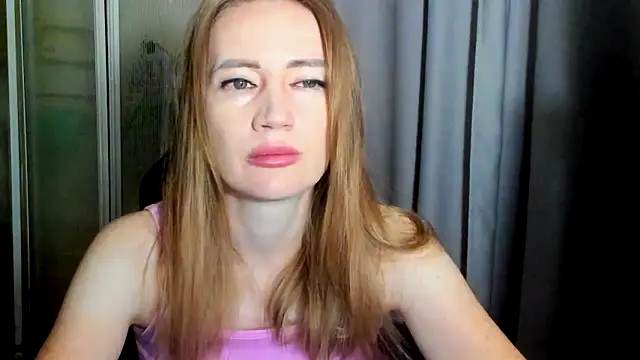 JessFoxxx online show from June 12, 2026, 3:04 am