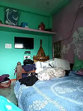 Snapshot of Desi_couple305 chatting on September 14, 2025, 7:31 am Desi couple305 online show from September 14, 2025, 7:31 am