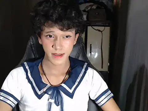 Snapshot of kenbigcockxx chatting on October 7, 2025, 3:24 pm kenbigcockxx online show from October 7, 2025, 3:24 pm