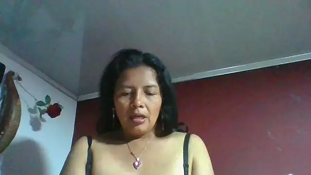 Snapshot of DianaOchoa_ chatting on May 10, 2026, 11:50 pm DianaOchoa online show from May 10, 2026, 11:50 pm