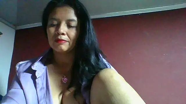 Snapshot of DianaOchoa_ chatting on April 17, 2026, 3:31 am DianaOchoa online show from April 17, 2026, 3:31 am