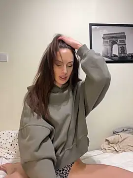 Snapshot of goodgirldevil chatting on February 9, 2026, 8:18 pm goodgirldevil online show from February 9, 2026, 8:18 pm