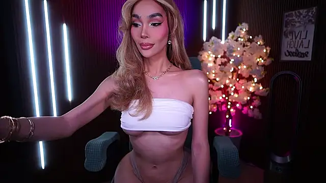 Snapshot of xxforyoureyesonlyxx chatting on February 12, 2026, 2:00 am xxforyoureyesonlyxx online show from February 12, 2026, 2:00 am