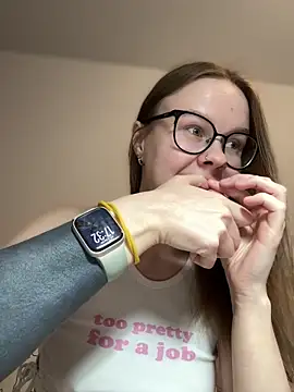  CherryBloom  online show from February 3, 2026, 2:33 pm