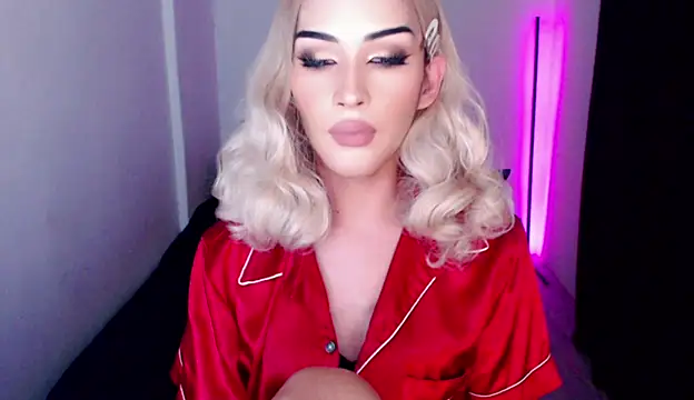 Alicegreenexx online show from June 14, 2026, 4:19 pm