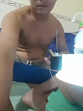 ducpham6565 online show from November 3, 2025, 7:35 am