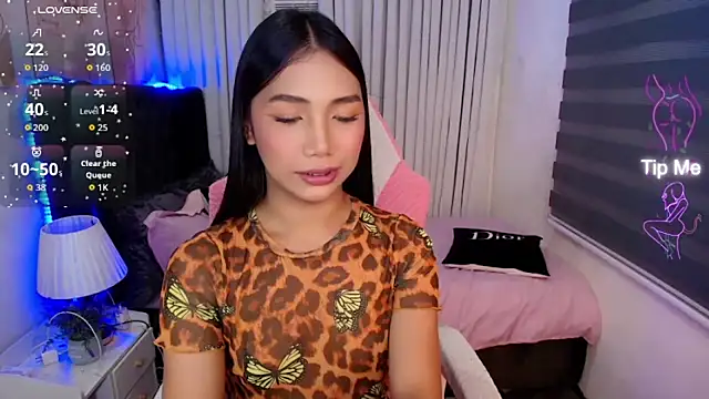 naughtyjayde online show from April 20, 2026, 8:43 pm