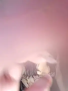 lunna 07 online show from March 25, 2026, 3:22 pm