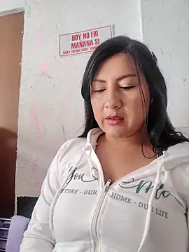 Snapshot of lunna_07 chatting on September 14, 2025, 7:47 pm lunna 07 online show from September 14, 2025, 7:47 pm