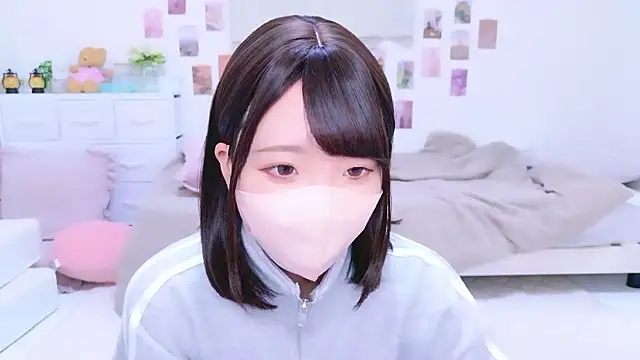 Snapshot of Anzu_xx chatting on December 2, 2025, 6:20 pm Anzu xx online show from December 2, 2025, 6:20 pm