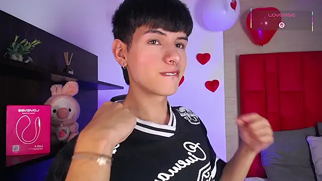 Ezra Storm online show from February 12, 2026, 4:56 am